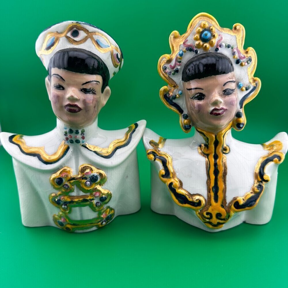 PAIR OF VINTAGE CERAMICS POTTERY ASIAN FIGURES, 7 INCH